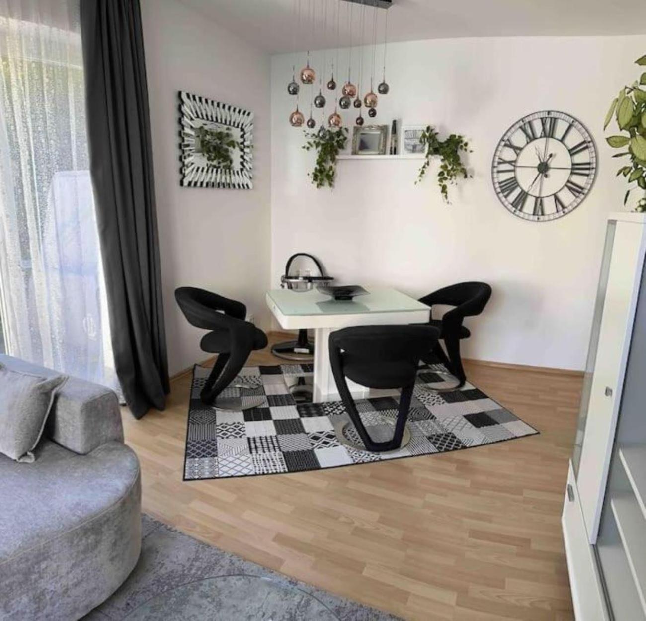 Wohnung 1 Mit 2 Schlafzimmern Und Terrasse Grossgmain Exterior photo